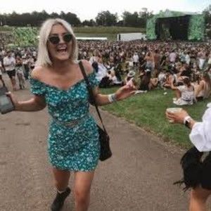 Meet your Posher, Abigail